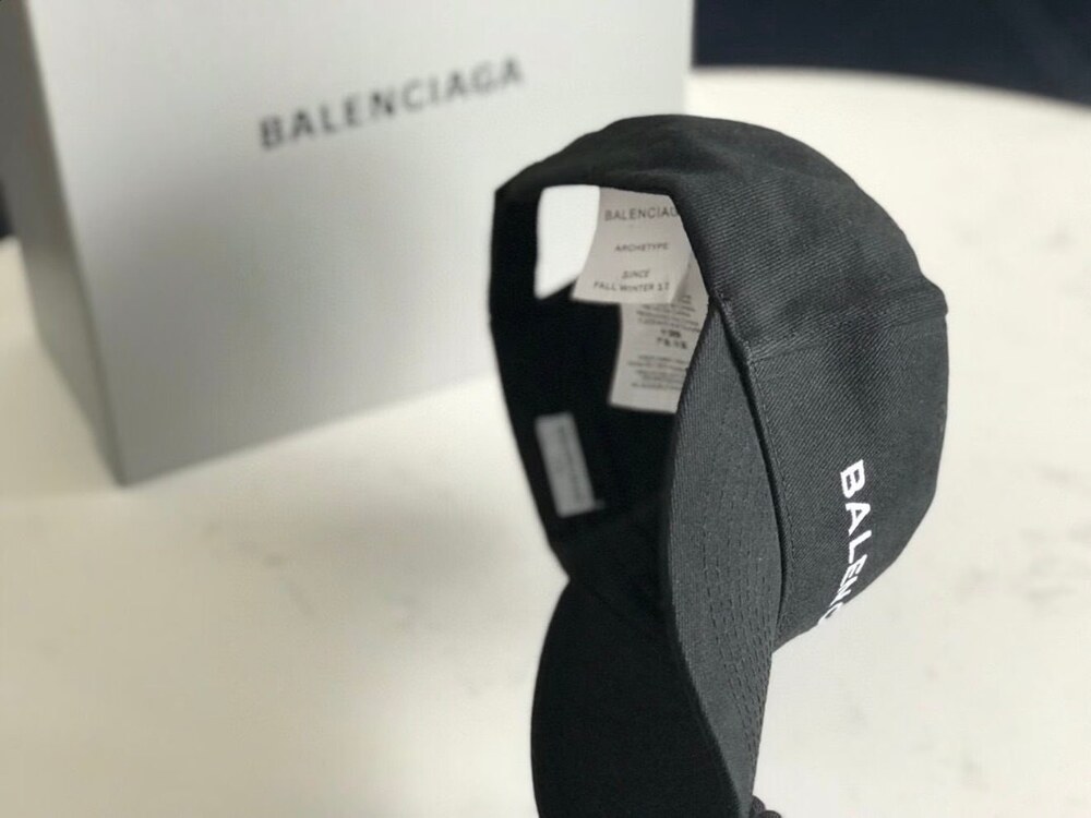 Balenciaga Logo Cotton Baseball Cap in Black - Picture 4 of 6